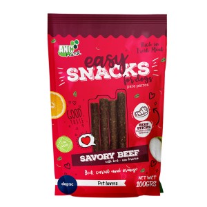 Bolsita roja de barritas de ternera para perros de la marca Easy Snacks