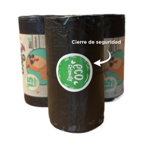 Tres rollos de bolsas negras para recogida de cacas de perro con la etiqueta con cierre de seguridad.