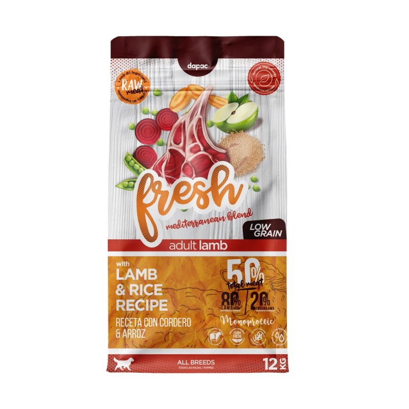 Saco de 12 kg de alimento seco para perros adultos con cordero como ingrediente principal.