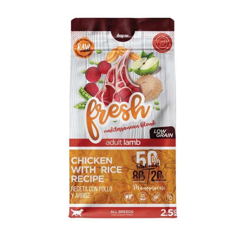 Saco de 2.5 kg de pienso para perros adultos con cordero como ingrediente principal.