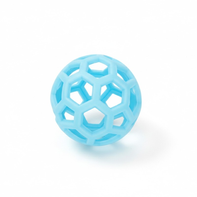 Pelota hueca para perros de color azul.
