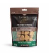 Snacks de carne de conejo en forma de corazón liofilizada para perro y gato.